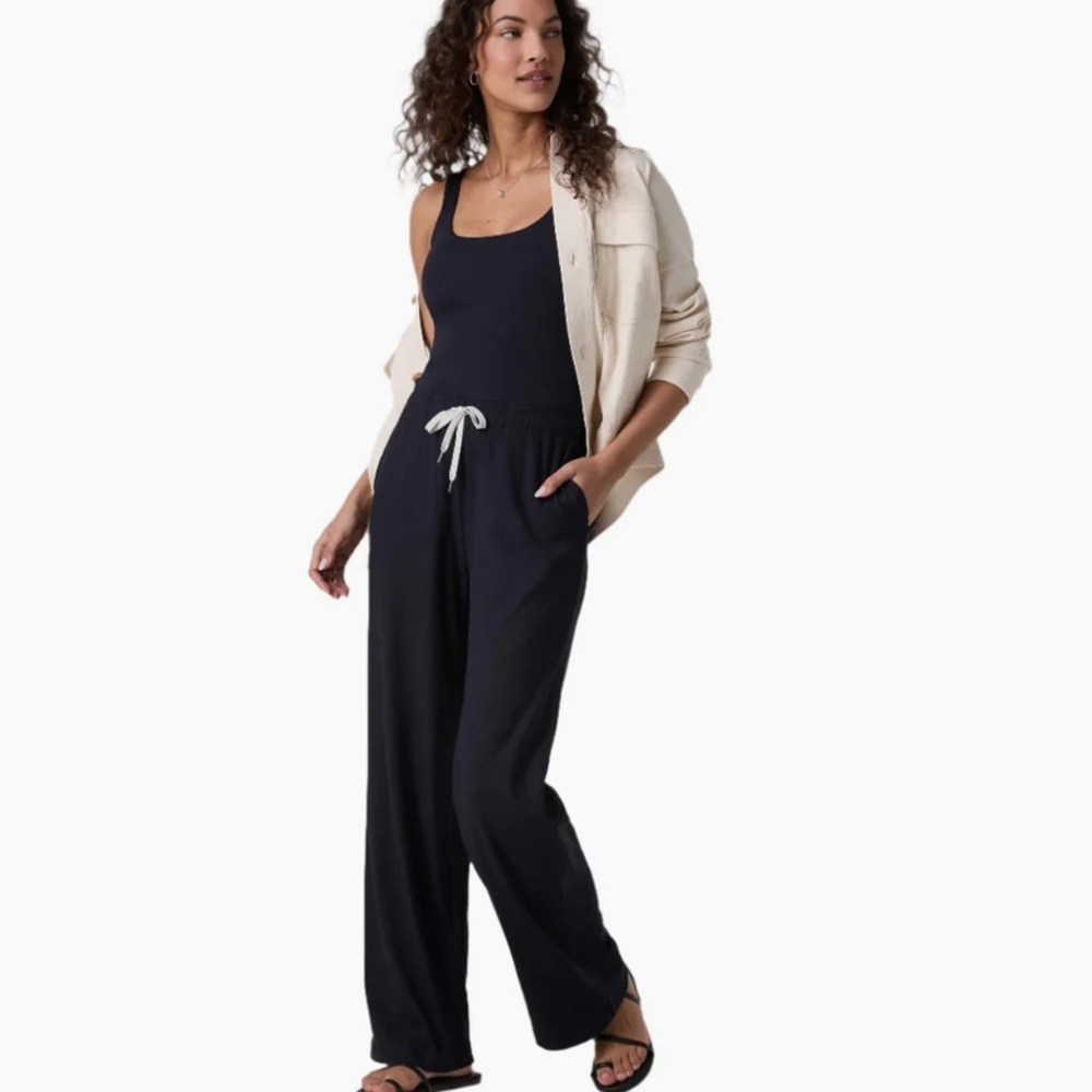 Vuori Women's Pose Scoop Jumpsuit